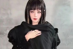 迪丽热巴变装视频惊艳亮相，黑金造型飒爽全场