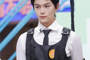 《你好星期六》剧组齐聚：丁禹兮邓恩熙甜蜜互动